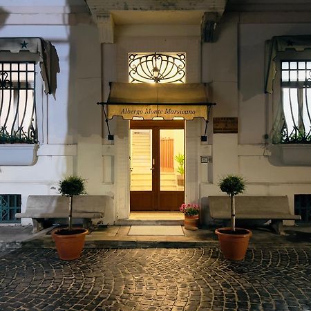 Monte Marsicano Hotel Pescasseroli Exteriör bild